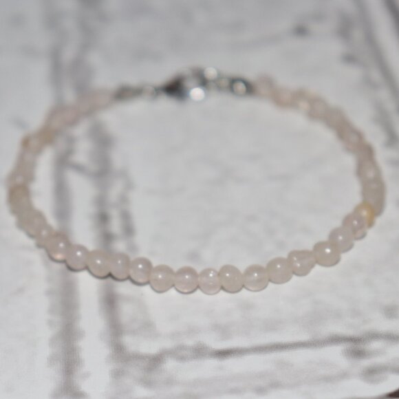 NWOT Natural Pink Rose Quartz beaded bracelet 7.5" - Picture 2 of 5